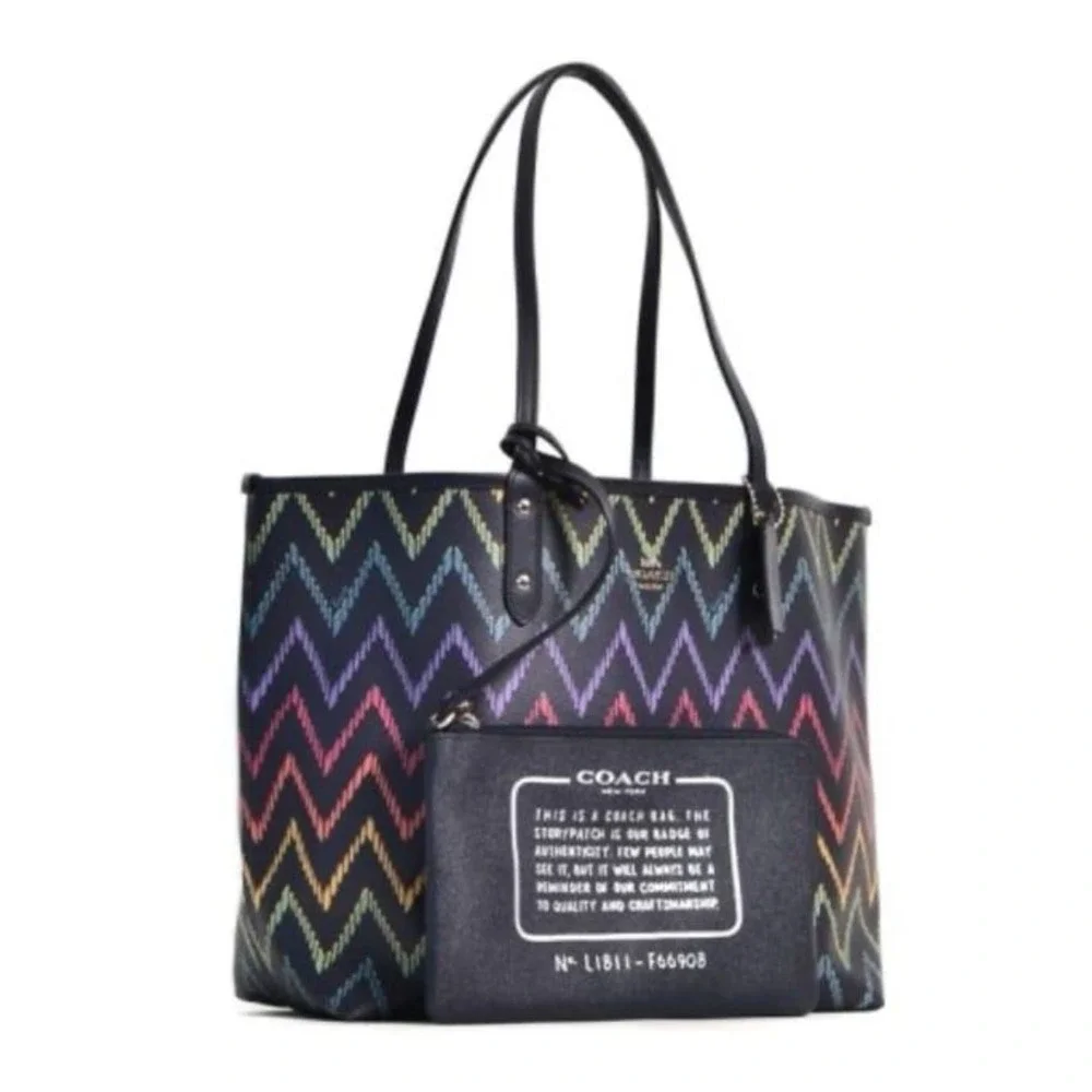 COACH REVERSIBLE CITY TOTE PURSE BAG WITH GEO CHEVRON PRINT NEW